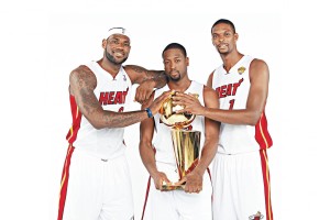 爱游戏客户端下载-C罗遭遇十五连败，加拿大队教练面临压力！